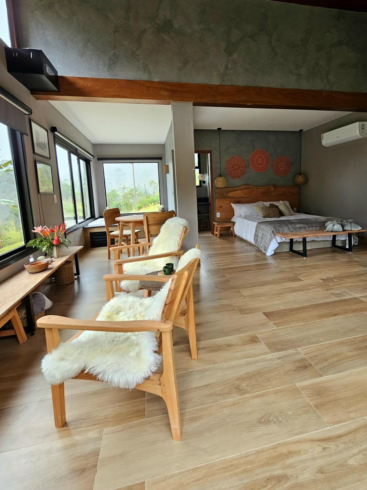 Вилла Vila Pinheiro Санта-Тереза Экстерьер фото